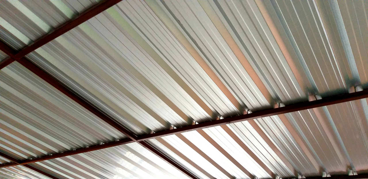 tavana döşenmiş olan profiller